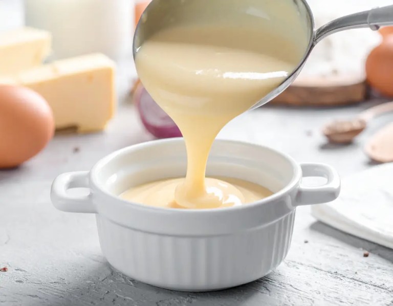 Béchamelsauce Rezept - einfach selber machen | Dilos Kitchen