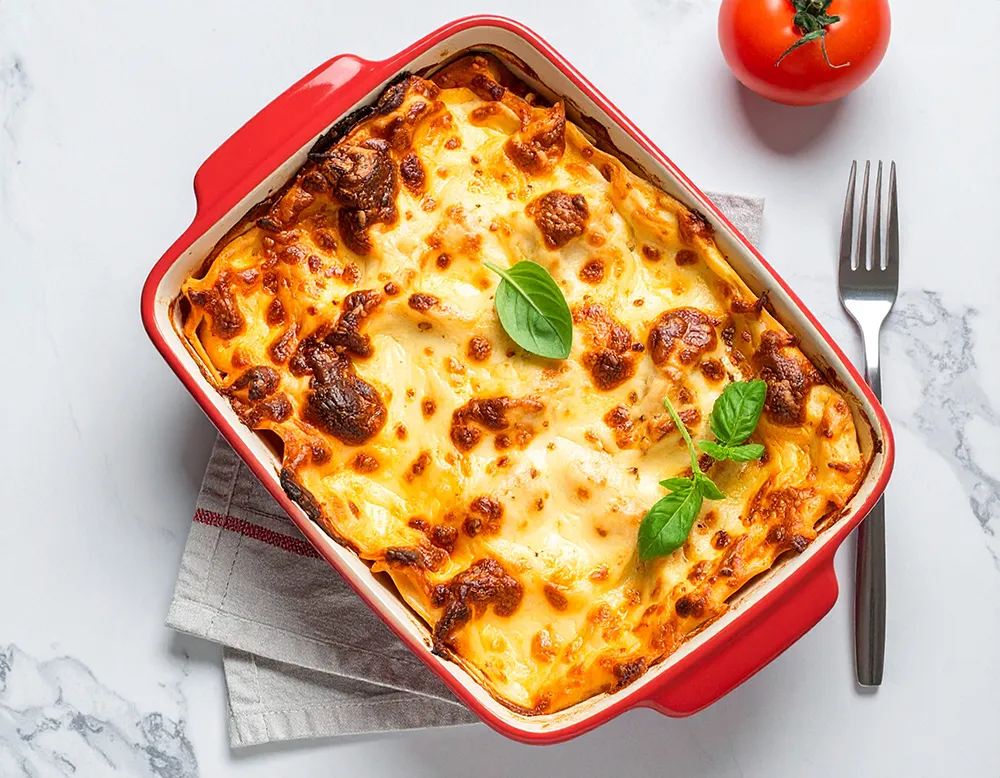 Klassische Lasagne al forno (Bolognese) Rezept bei Dilos Kitchen - diloskitchen.com