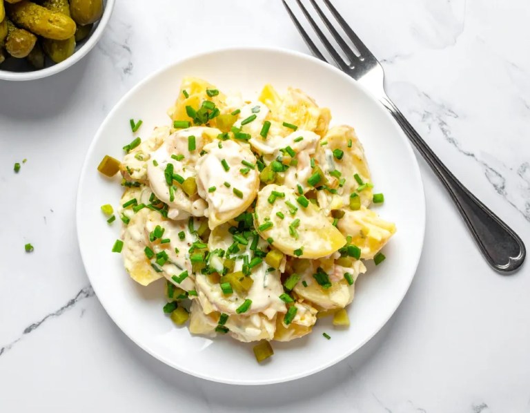 Kartoffelsalat Rezept mit Mayonnaise wie bei Oma - Dilos Kitchen