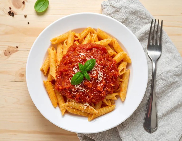 Pasta Napoli - Nudeln mit Tomatensauce Rezept bei Dilos Kitchen