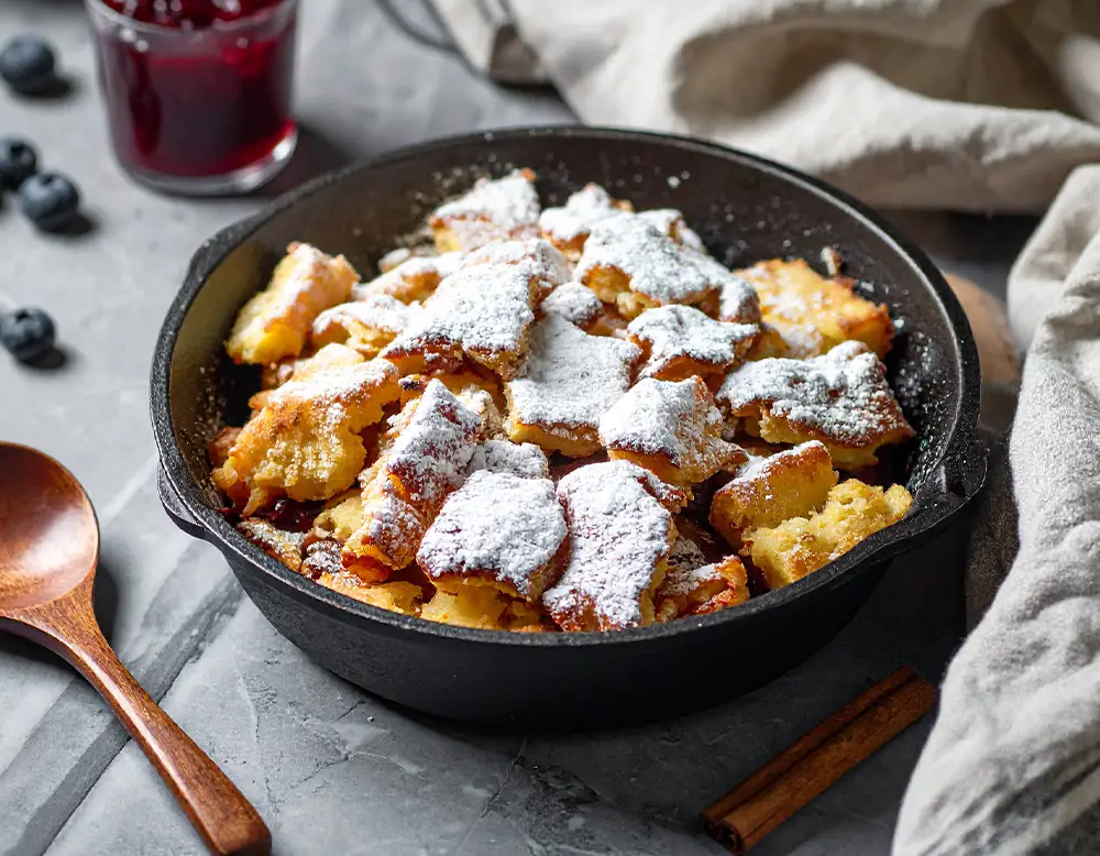 Klassischer Kaiserschmarrn Rezept – einfach & lecker